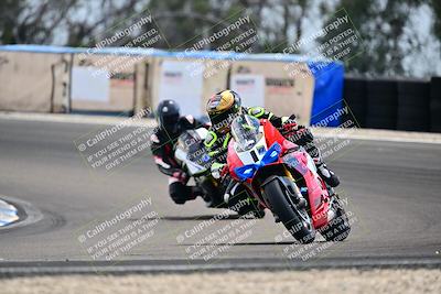 media/Apr-18-2025-TrackDaz (Fri) [[45f5874c44]]/B Group/Session 4 (Turn 6 - Outside)/